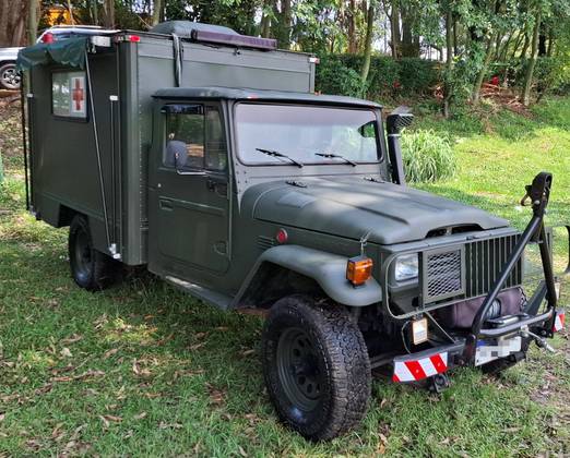 TOYOTA BANDEIRANTE 3.7 BJ55LP-BL3 4X4 CS DIESEL 2P MANUAL
